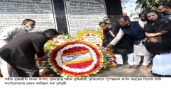 সিলেটে ফুলেল শ্রদ্ধা-ভালোবাসায় শহীদ বুদ্ধিজীবীদের স্বরণ