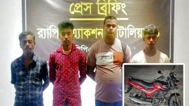 জাফলংয়ে মোটরসাইকেল ফেলে পালানোর চেষ্টাকালে আটক ৪