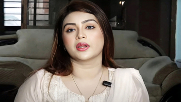 ১২৭ জনের বিরুদ্ধে আইনি পদক্ষেপের হুঁশিয়ারি মিষ্টি জান্নাতের