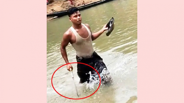 জৈন্তাপুরে বালু উত্তোলনকালে দা উঁচিয়ে চাঁদাবাজি