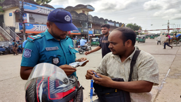 প্রথম দিনে ৮৭টি যানবাহন আটক ও ১৭ মামলা